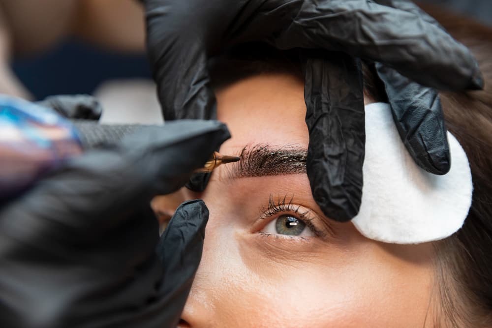 How to Treat and Maintain Beautiful Eyebrows